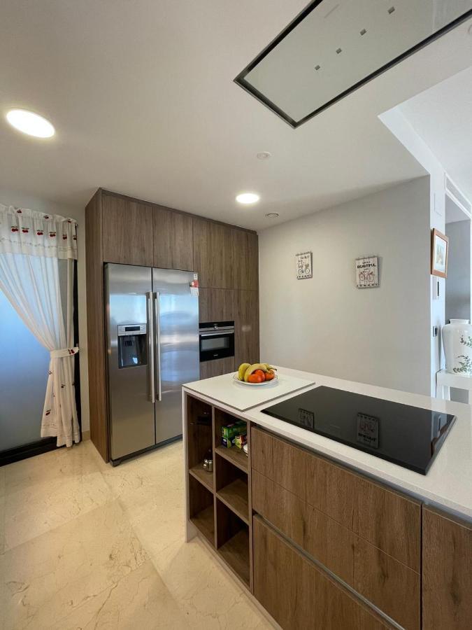 Apartament Sunset Waves Benidorm Julieta Vistas Al Mar Premium 200 Mt2 Con Jacuzzi En Terraza Zewnętrze zdjęcie