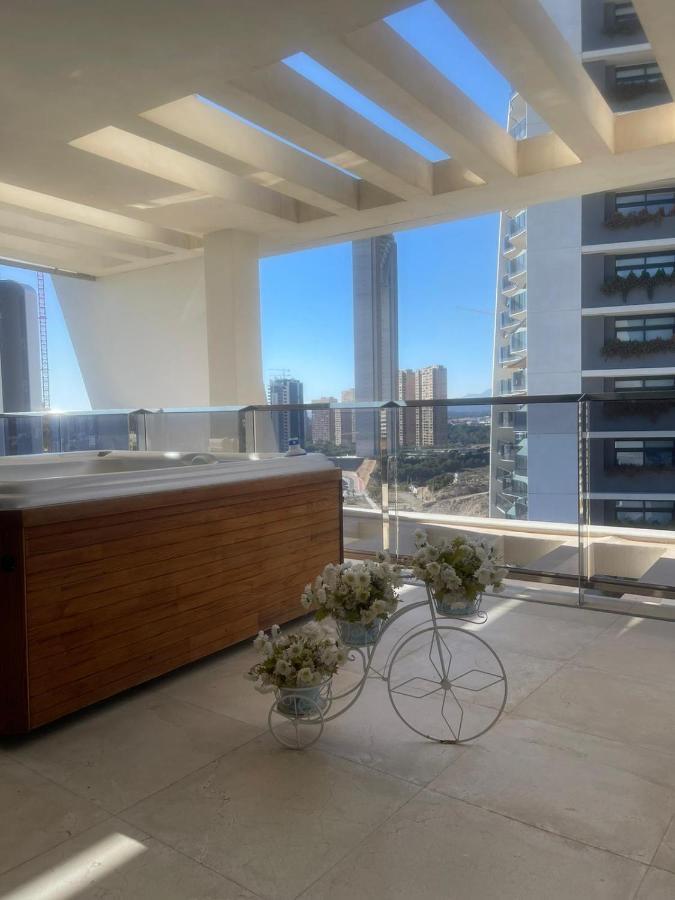Apartament Sunset Waves Benidorm Julieta Vistas Al Mar Premium 200 Mt2 Con Jacuzzi En Terraza Zewnętrze zdjęcie